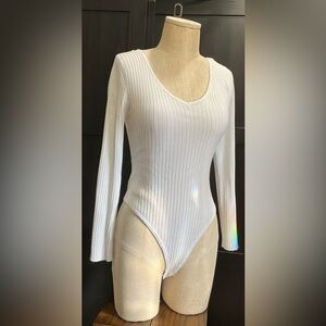White long sleeve bodysuit